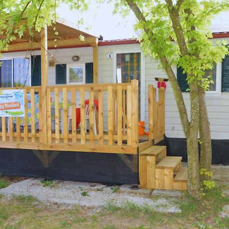 Happy Camp Mobile Homes In Camping Villaggio Internazionale San Menaio Εξωτερικό φωτογραφία