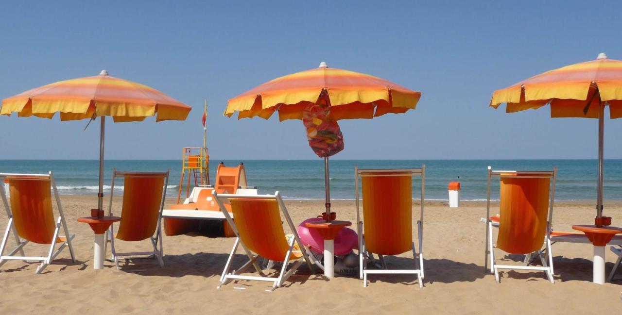 Happy Camp Mobile Homes In Camping Villaggio Internazionale San Menaio Εξωτερικό φωτογραφία