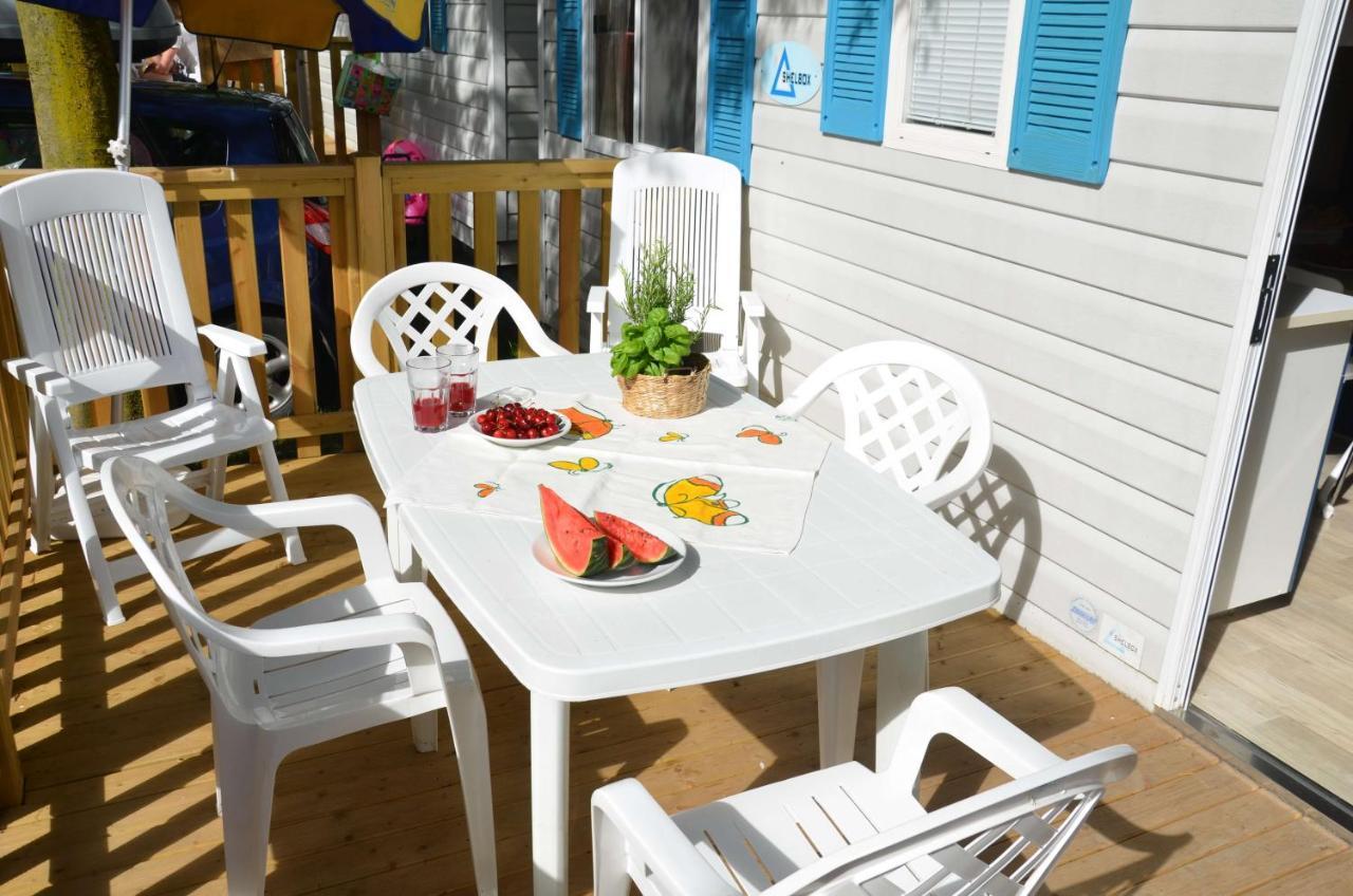Happy Camp Mobile Homes In Camping Villaggio Internazionale San Menaio Εξωτερικό φωτογραφία
