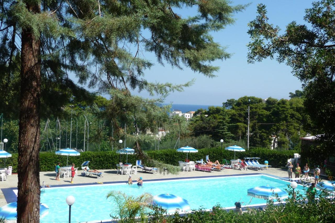 Happy Camp Mobile Homes In Camping Villaggio Internazionale San Menaio Εξωτερικό φωτογραφία