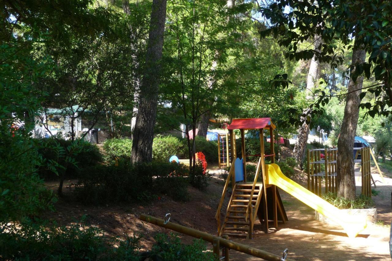 Happy Camp Mobile Homes In Camping Villaggio Internazionale San Menaio Εξωτερικό φωτογραφία